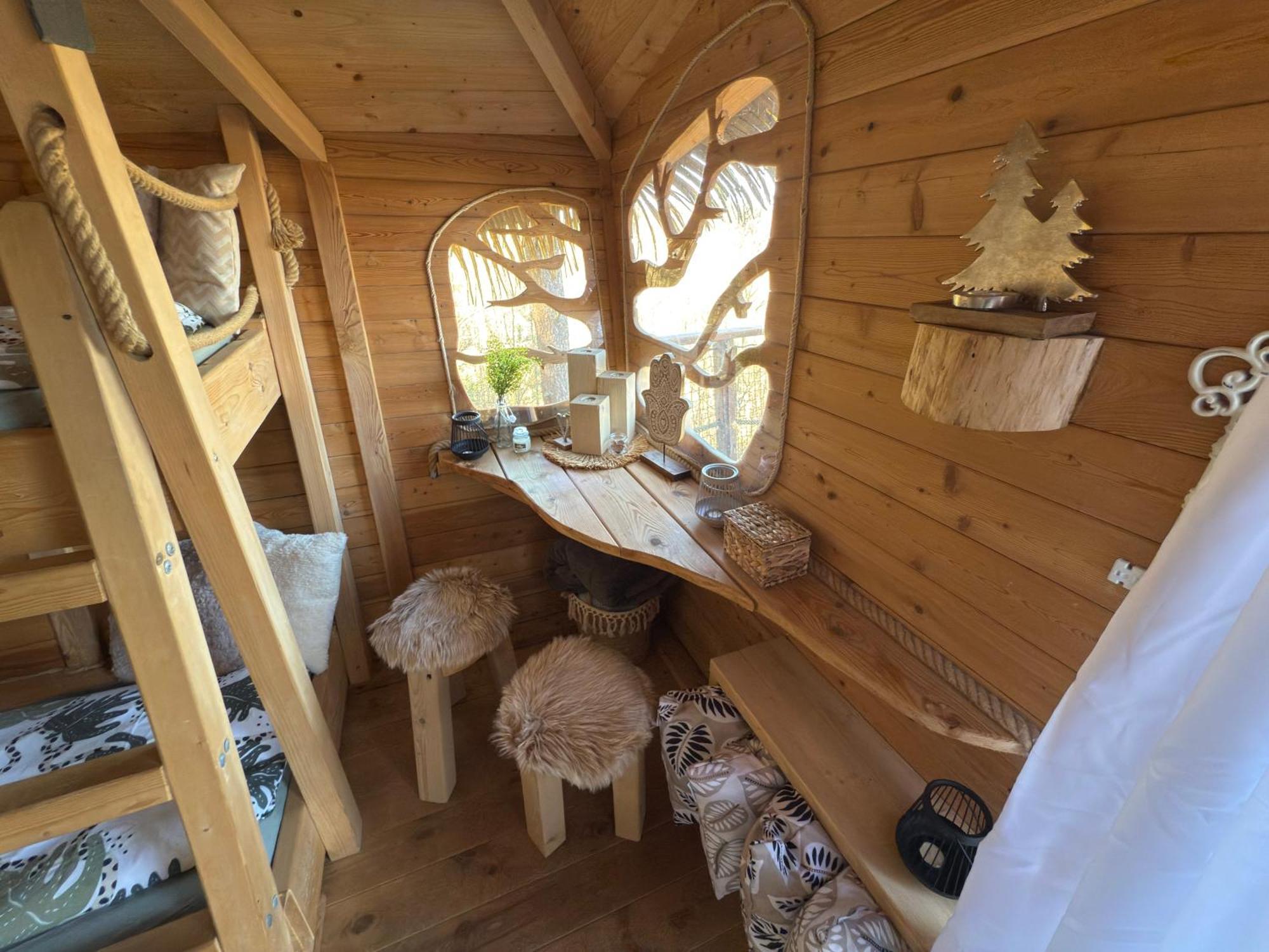Treehouse U Rybnika Hotel Osecna Екстериор снимка